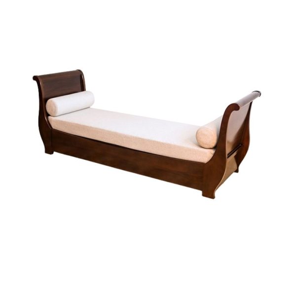 DIVAN LEENA
